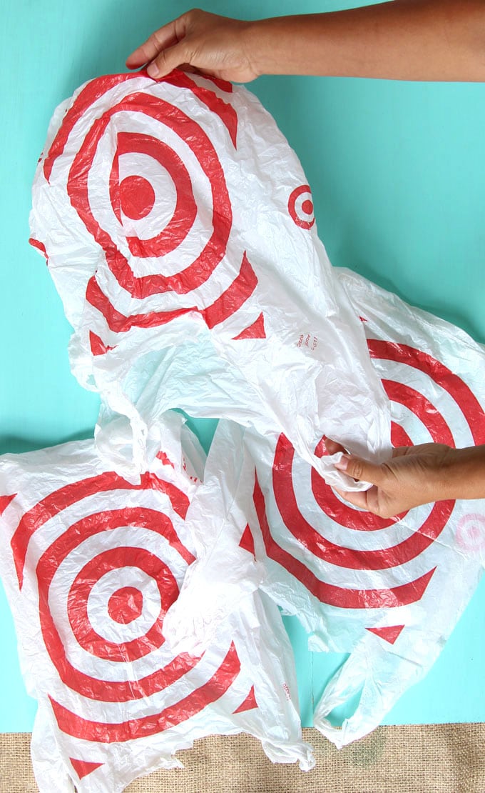 diy-christmas-candy-cane-wreath-upcycled-plastic-bags-repurposed-christmas-decorations-crafts-apieceofrainbow-7b.jpg
