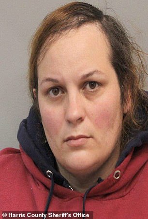 22508682-7813043-Megan_Rose_Fieramusca_aka_Maygen_Humphrey_-m-16_1576870640343